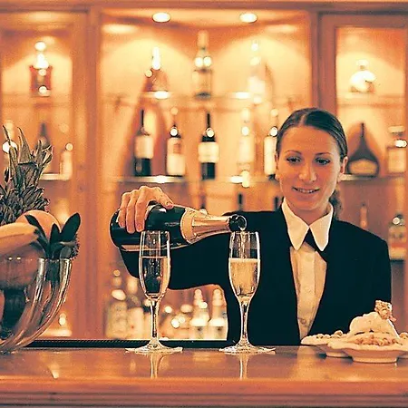 Minerva Premier Hotel
